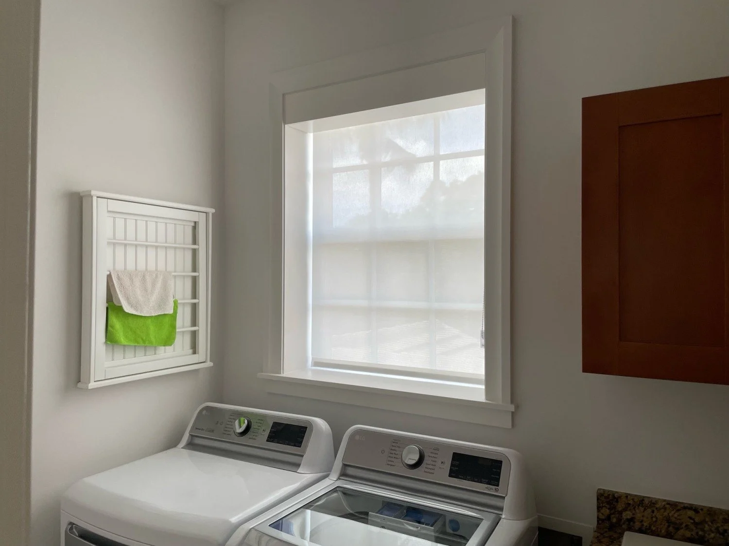 5 in Flatwood Valance 3% Chalk Laundry Room 5315.jpg