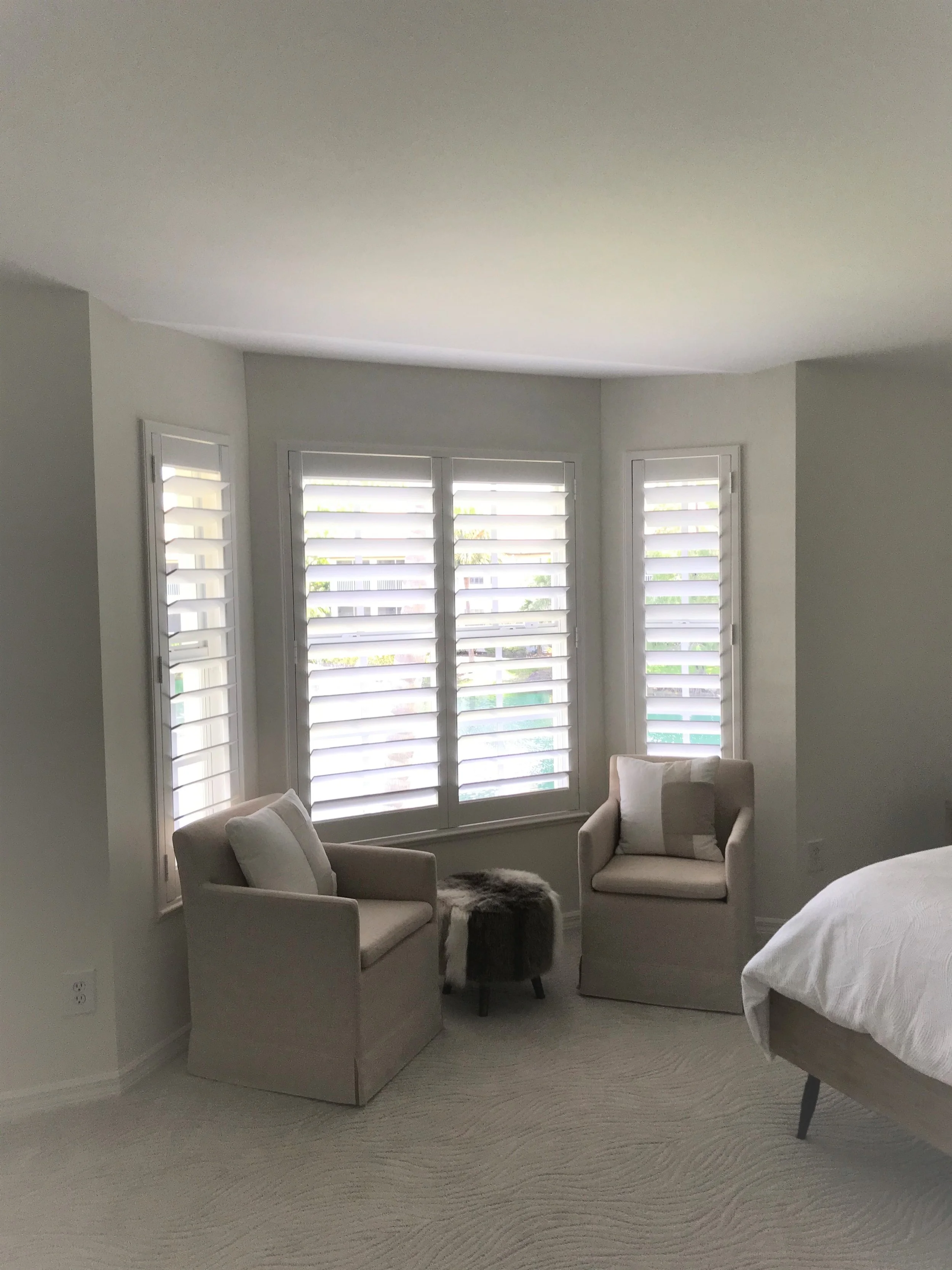 Clearview Bedroom Bay Window 2 Panel and 1 Panel on Side 4.5 Louvers.jpg