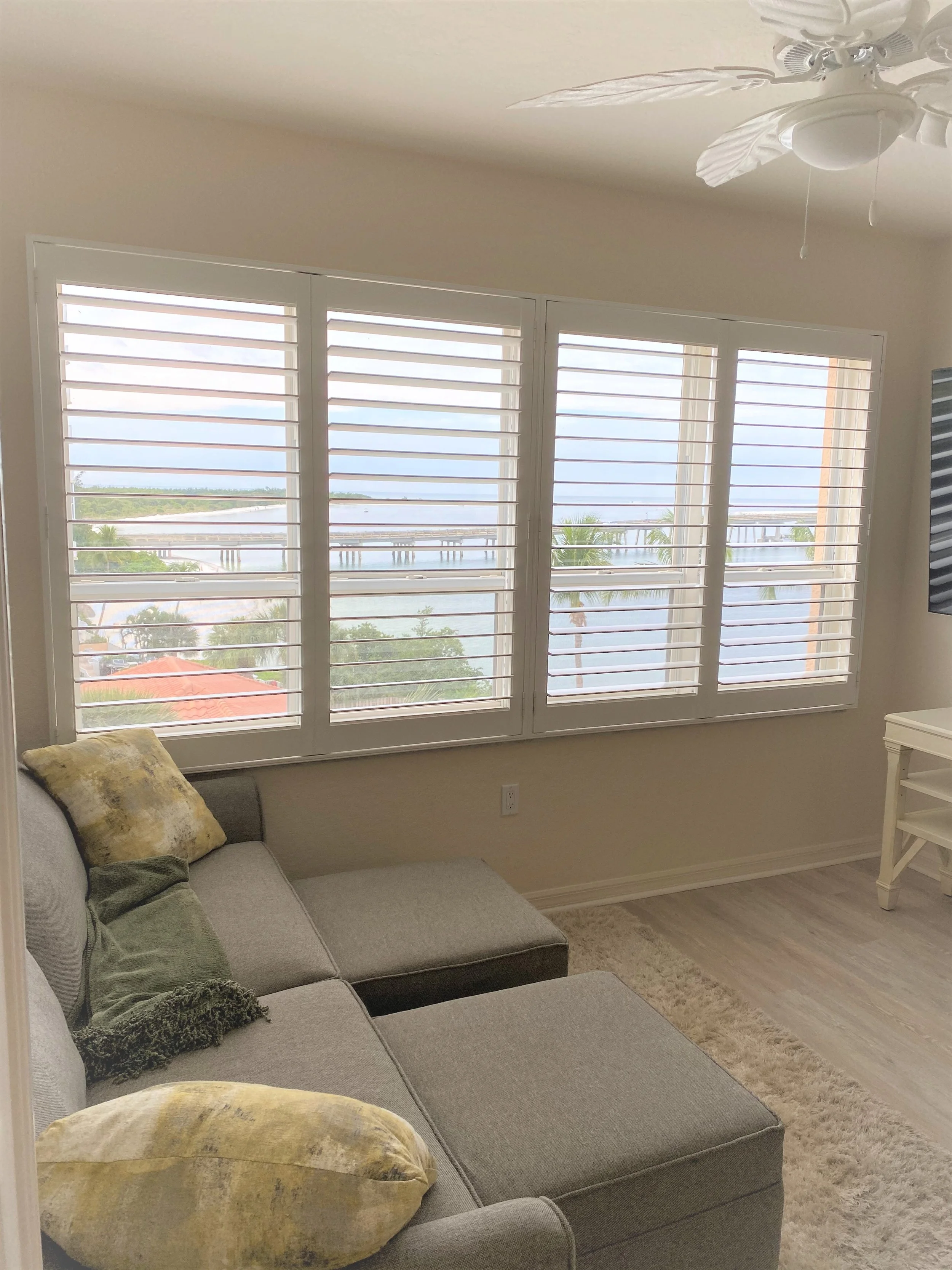 Family Room, 4 Panel Shutter, Clearview, 3.5 inch louvers.jpg