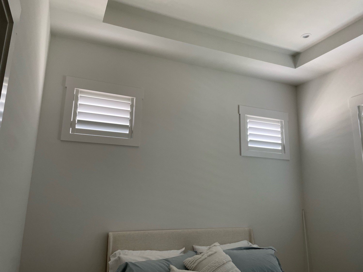 Clearview Bedroom Trans 1 Panel Direct Mount 4.5 Louvers 5979.jpg
