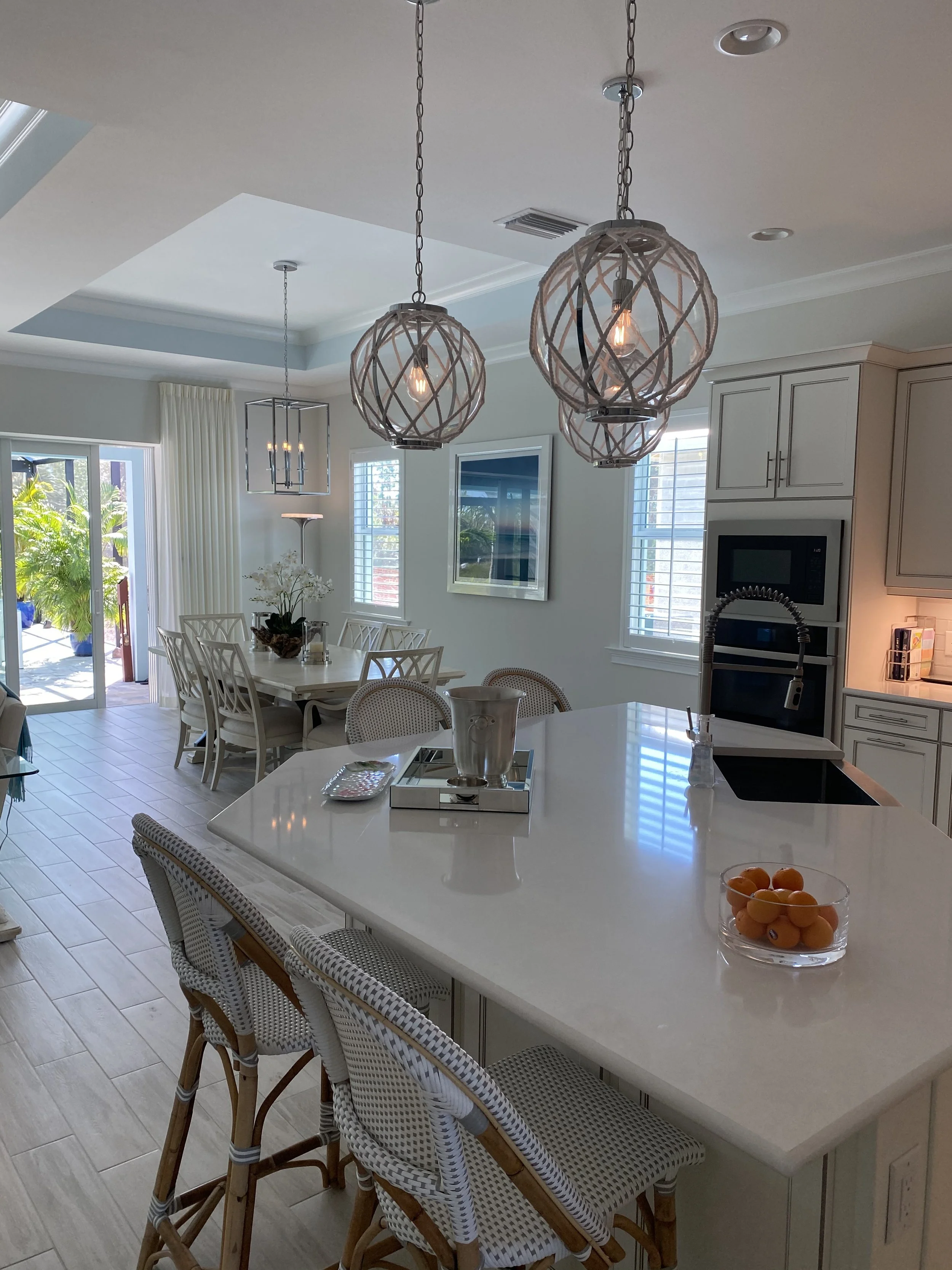 Center Tilt Rod Kitchen Two 1 Panel Shutters 3.5 Louvers.jpg