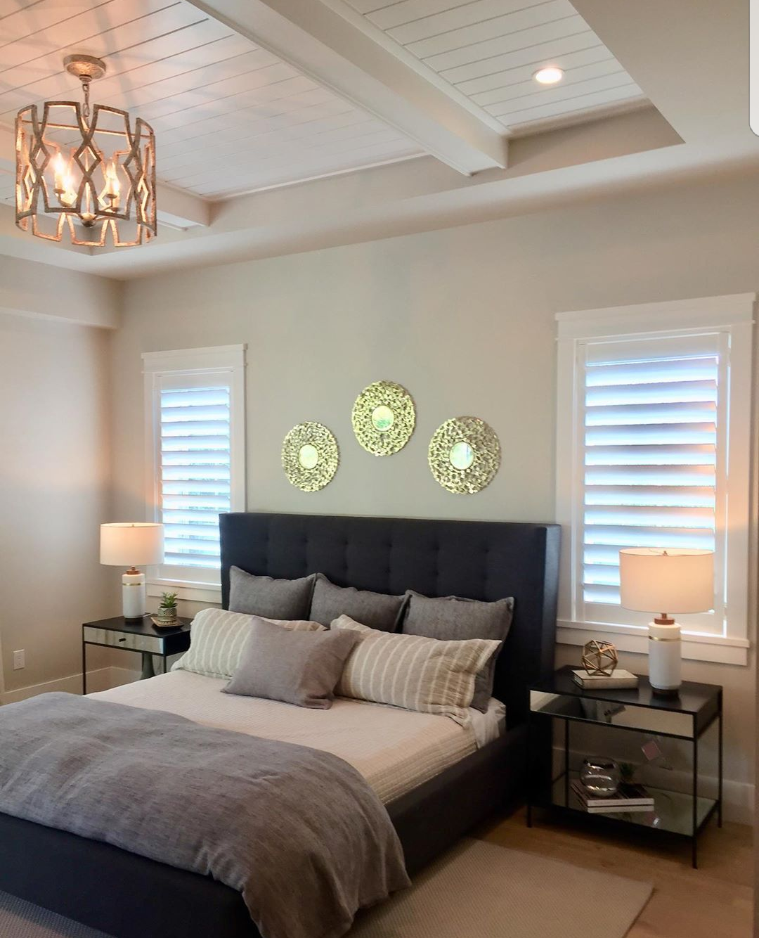 Clearview Bedroom 1 Panel 4.5 Louvers contractor added more trim.png