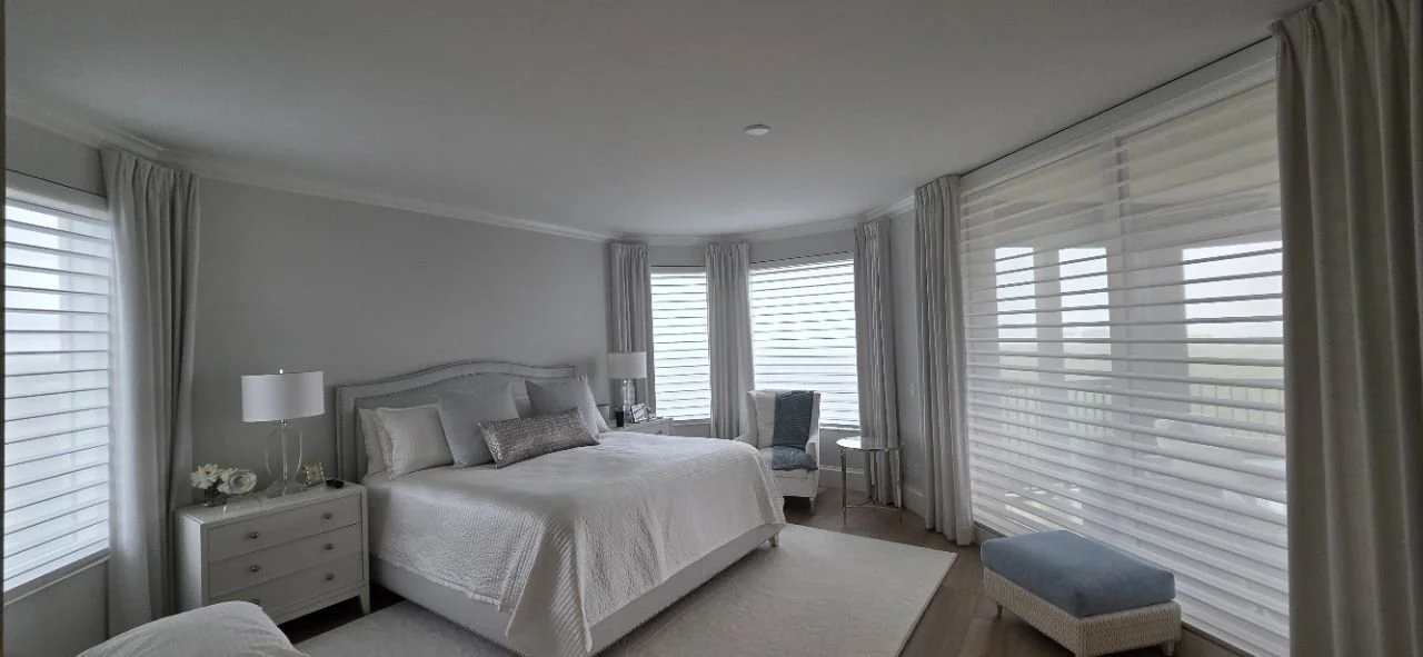 Hunter Douglas Silhouette BO Bon Soir White Bedroom.jpg