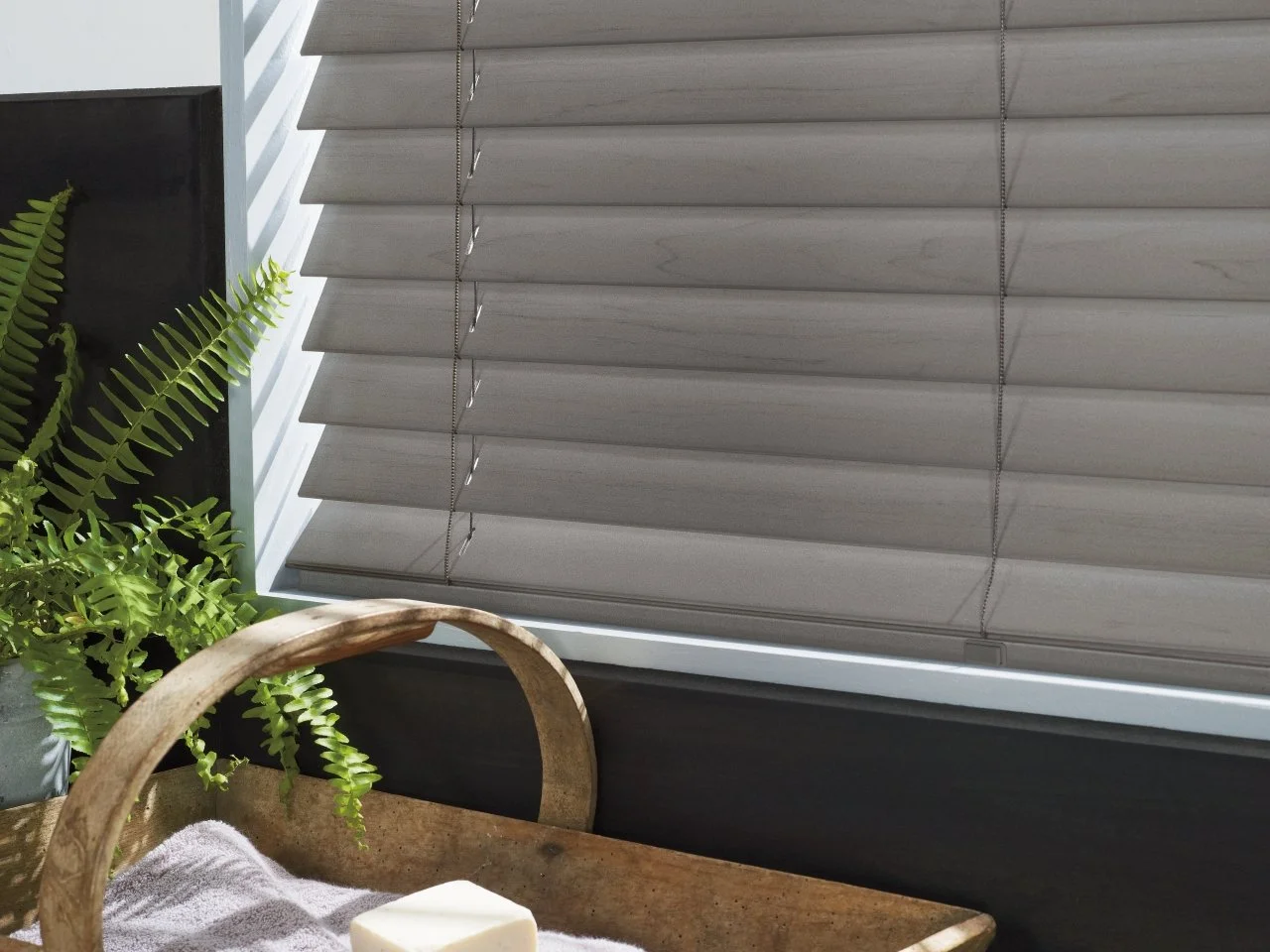 Everwood Alternative Wood Blinds (1).jpg