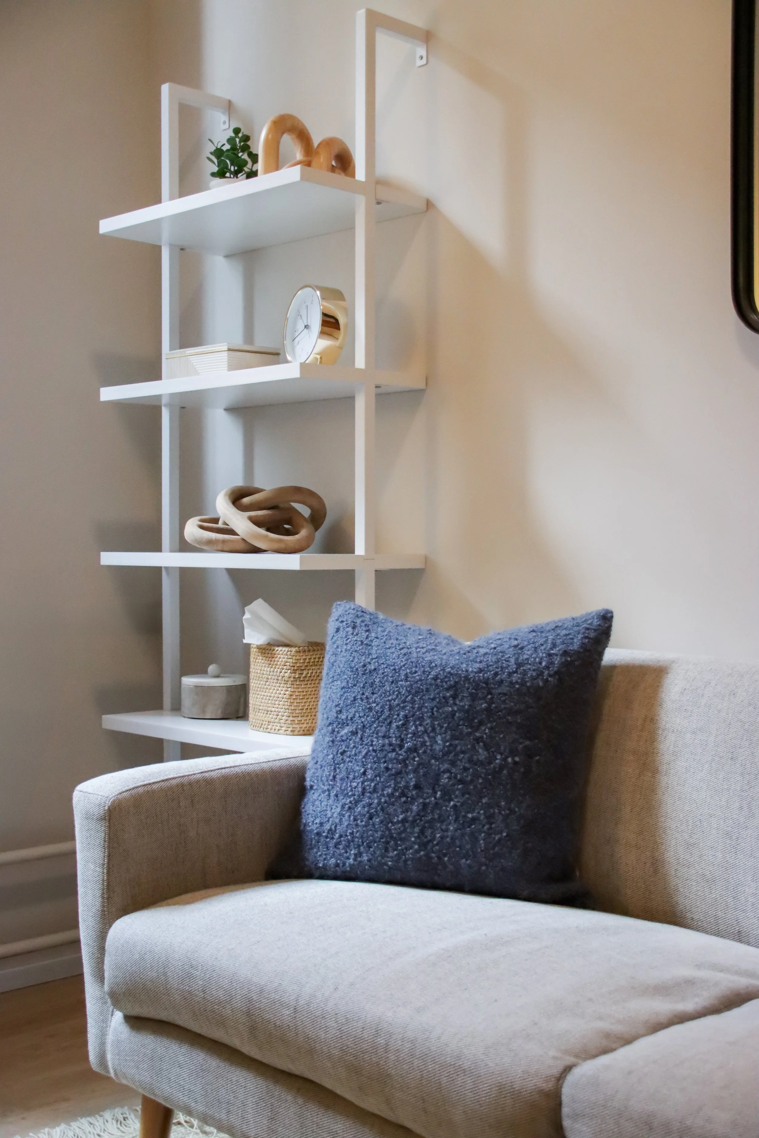 Therapy for breakups and divorce in NYC can help you get unstuck and decide whether to stay in your relationship or move on