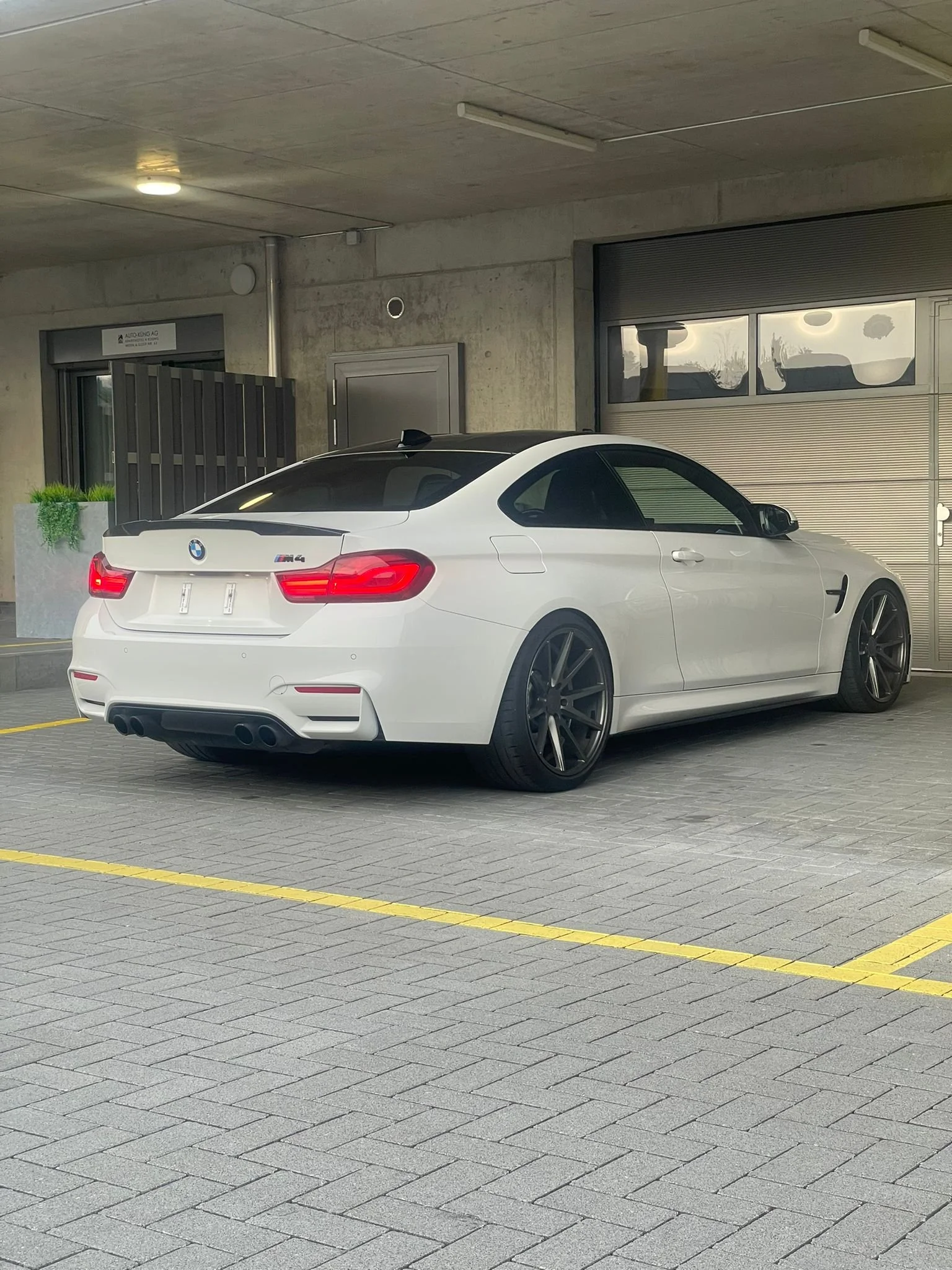 Auto An-und Verkauf BMW Werkstatt 2