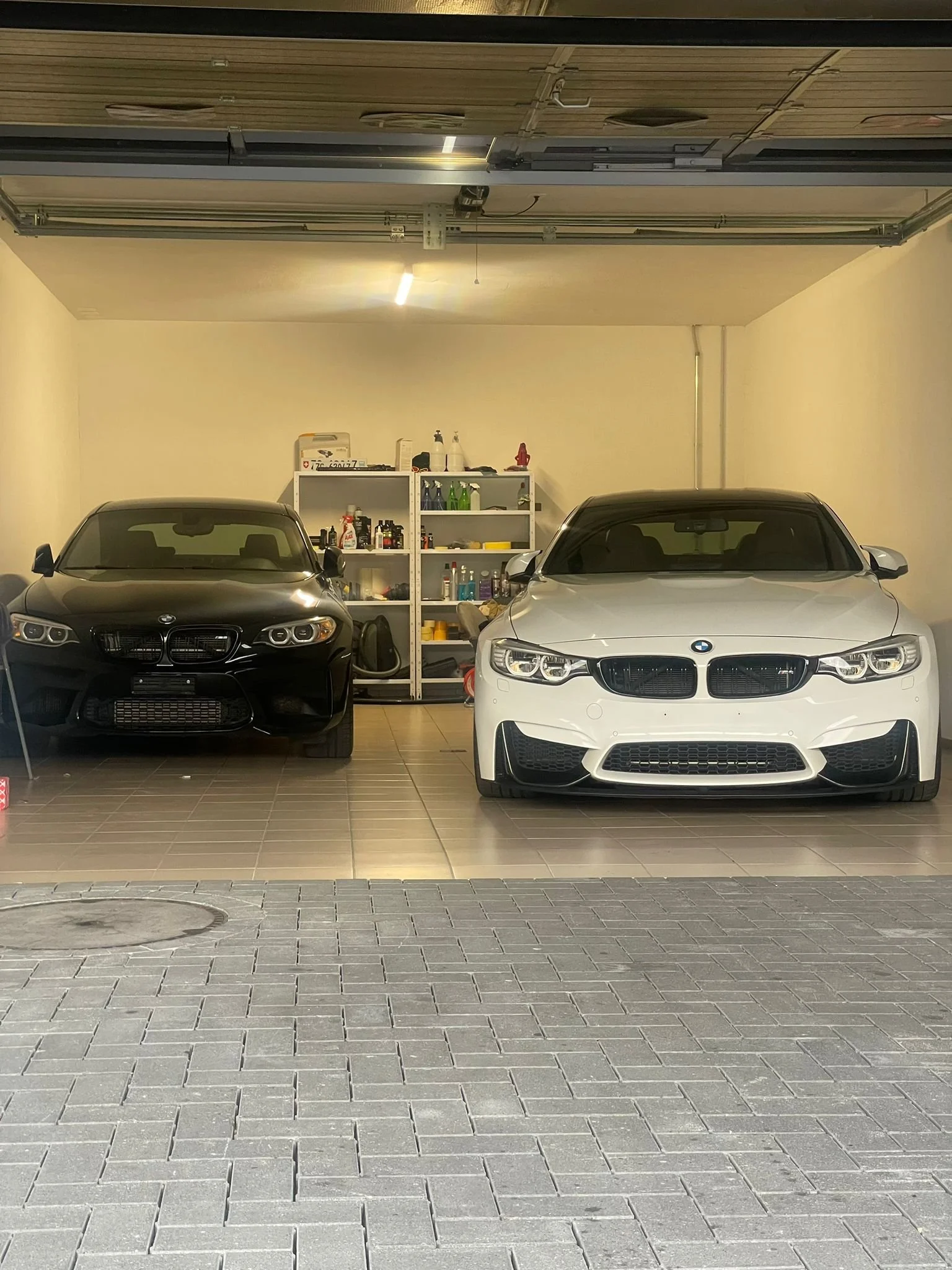 Auto An-und Verkauf BMW Werkstatt 1