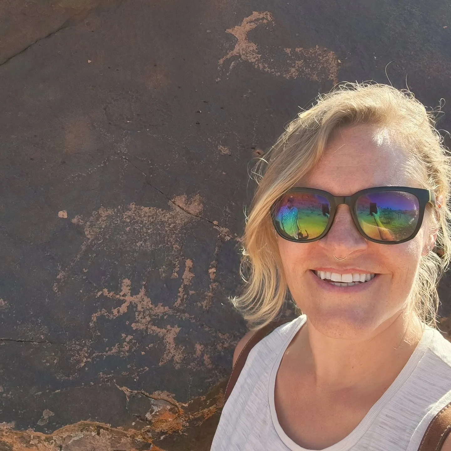 Such a gorgeous day to step away from the writing desk and get some blue sky inspiration! 
#writinginspiration #authorlife #getoutside #petroglyphs