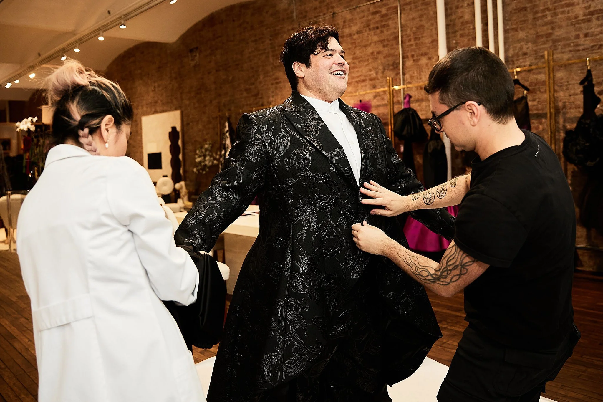 Harvey_Guillen_Christian_Siriano_030723_Curry_0211_WEB.jpg