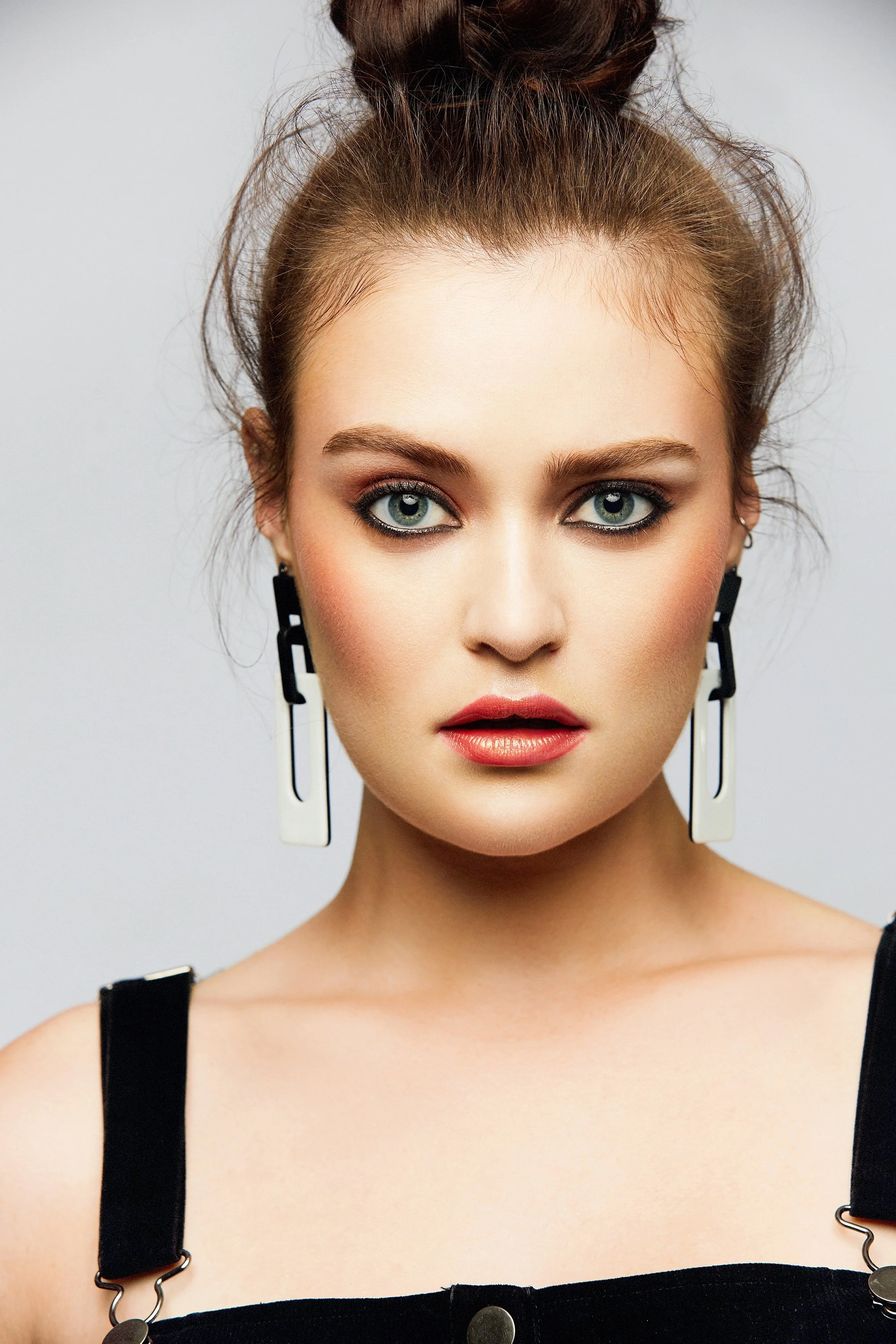 Malia_Beauty_Travis_Curry_Look3_58965_new_web.jpg