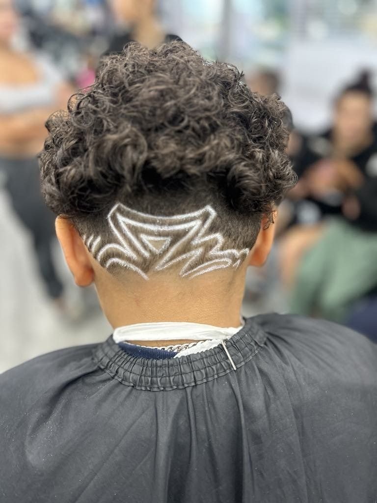 tringle design cut