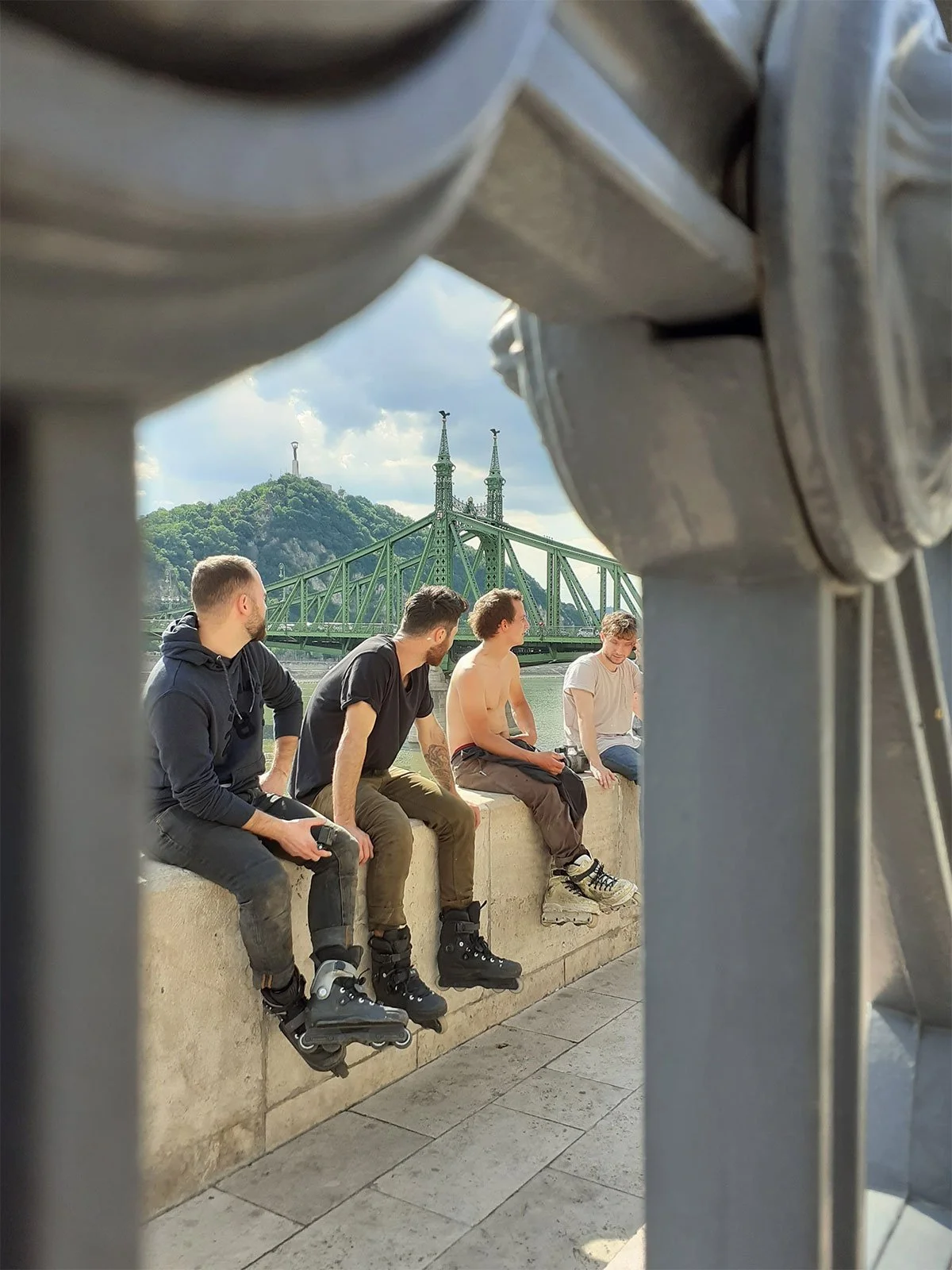 Urban connection and creative inspiration — the role of community in the journey of an emerging artist.