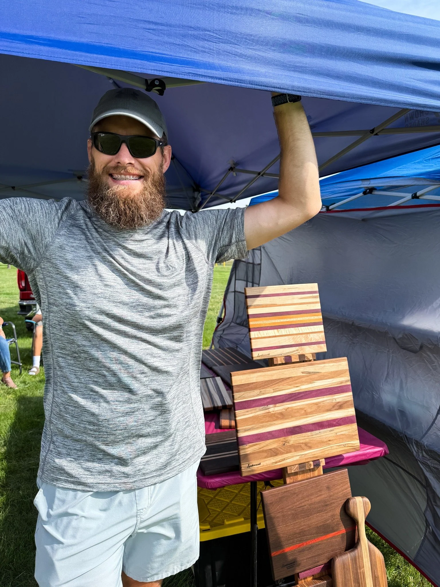 A big thank you to everyone who stopped by our booth today at Sunray Funday! Every purchase, interest, and conversation keep our business going. We appreciate you!

#onlywoodvibes #handcraftedwoodwork #cuttingboards #woodworking #supportsmallbusiness