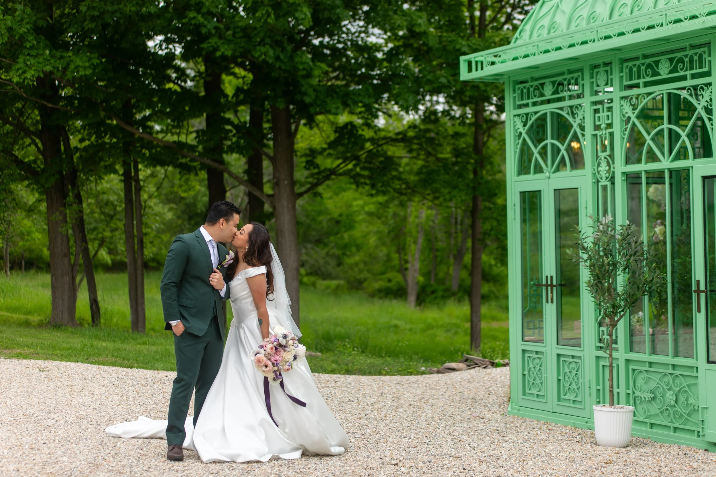 Host + Lead Photographer: @yourloveslens
Planning, Design + Styling: @onetwentywestco