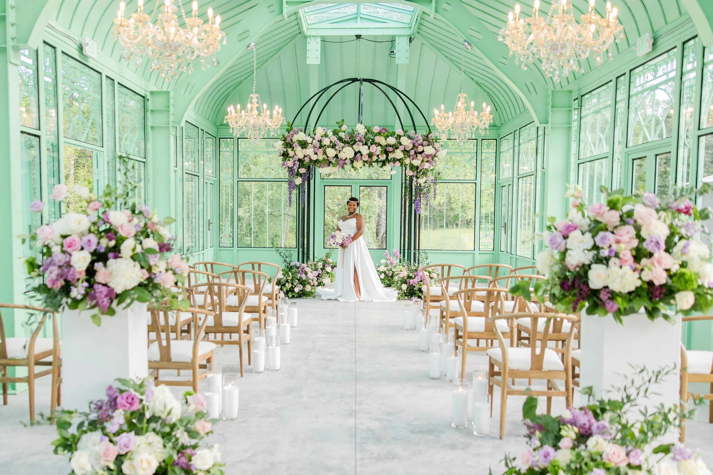 Planning, Design + Styling: @onetwentywestco
Photography: @chelsealavallee