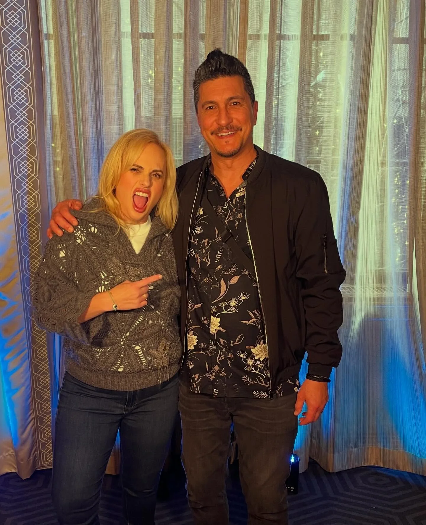 What a joy filming the one and only @rebelwilson for Aegis Living. #yesandvideo #seattlevideoproduction #seattlevideography