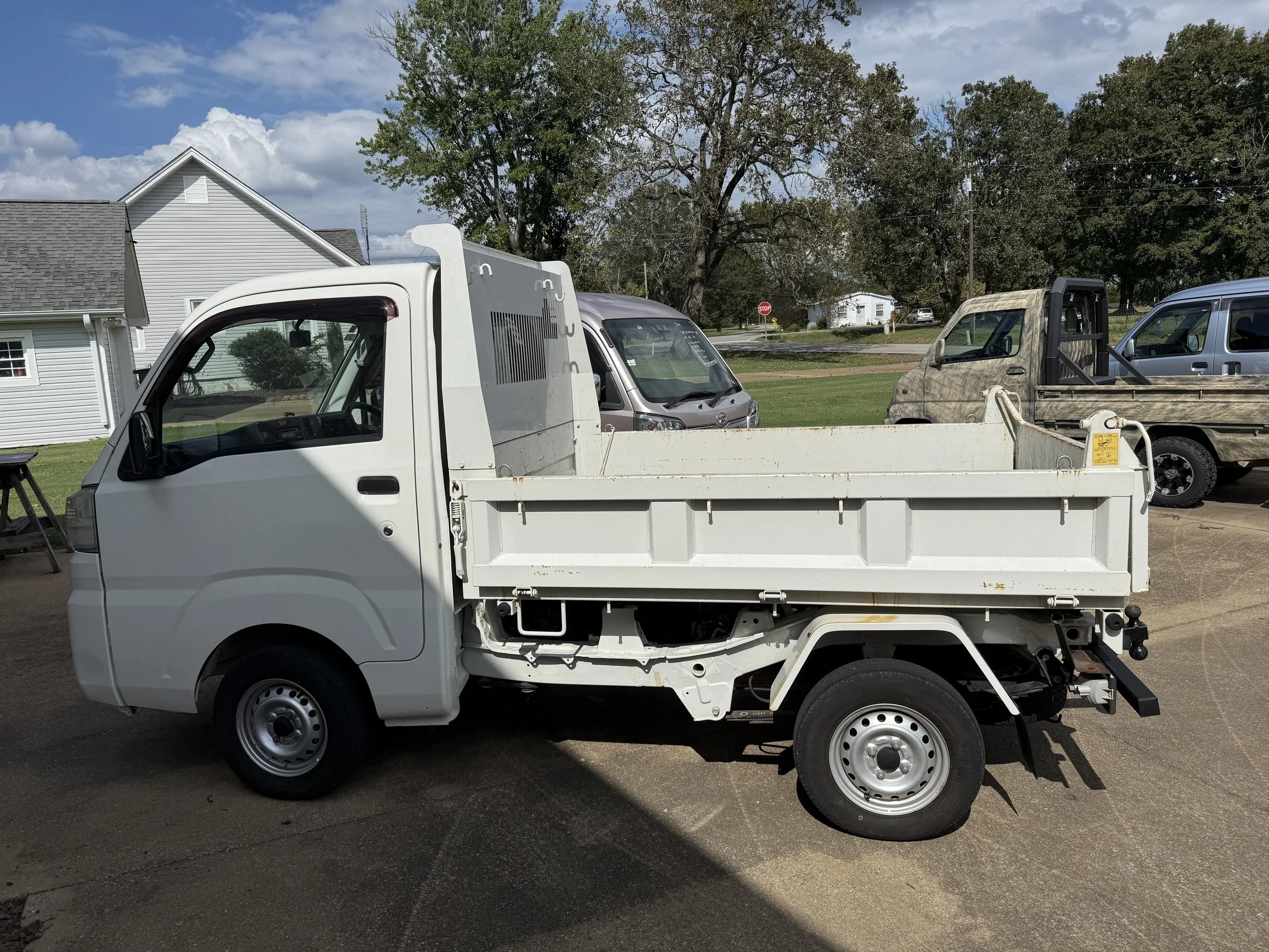 2015 Daihatsu Japanese Mini Truck 4x4 with Heavy Duty Dump Truck
