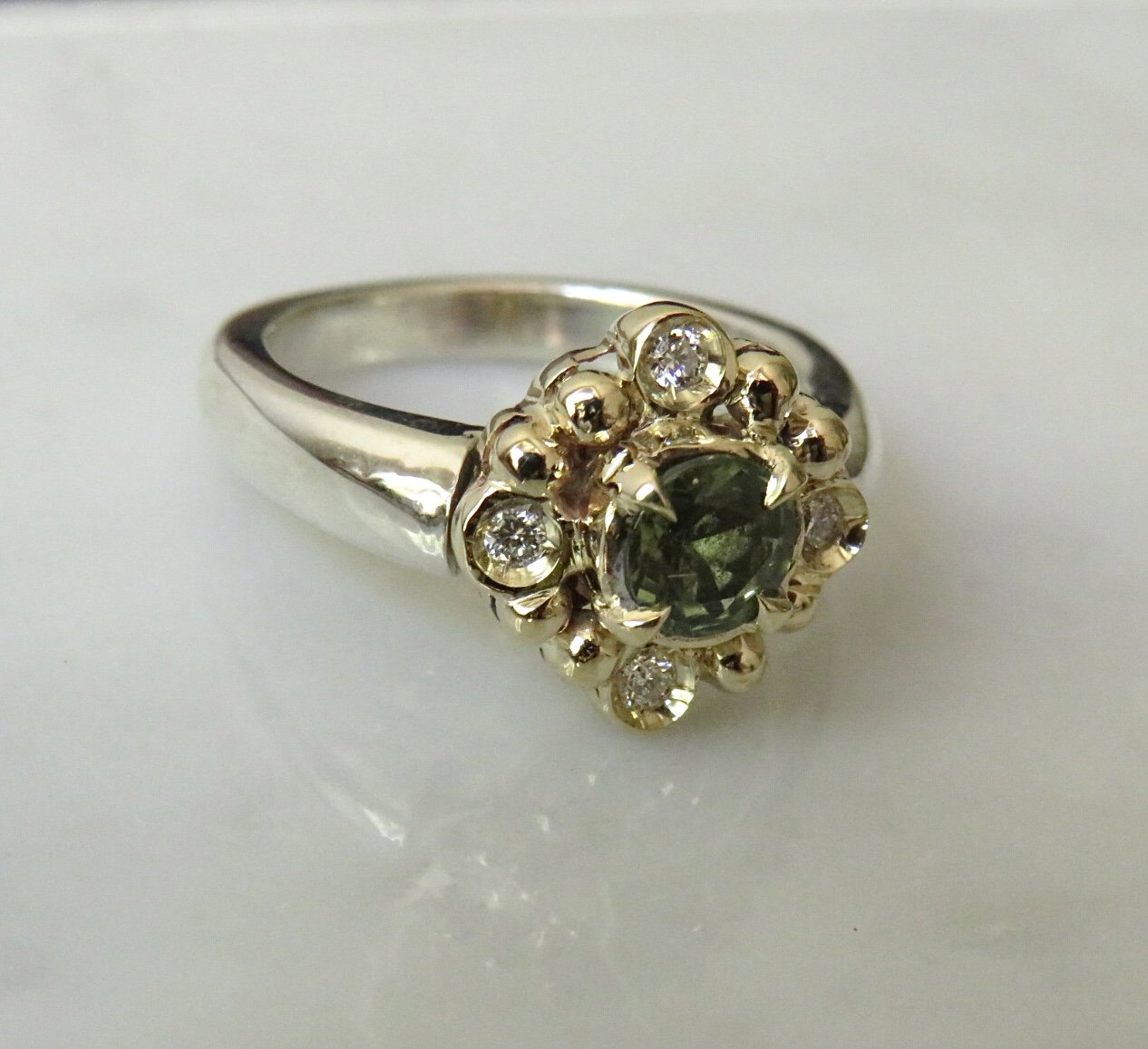 engagementring2.jpg