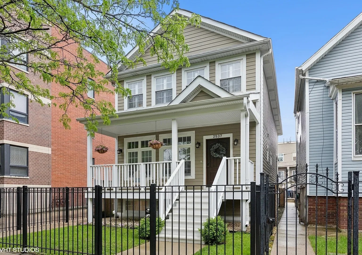 4 Bed | 3.5 Bath | $1,262,000