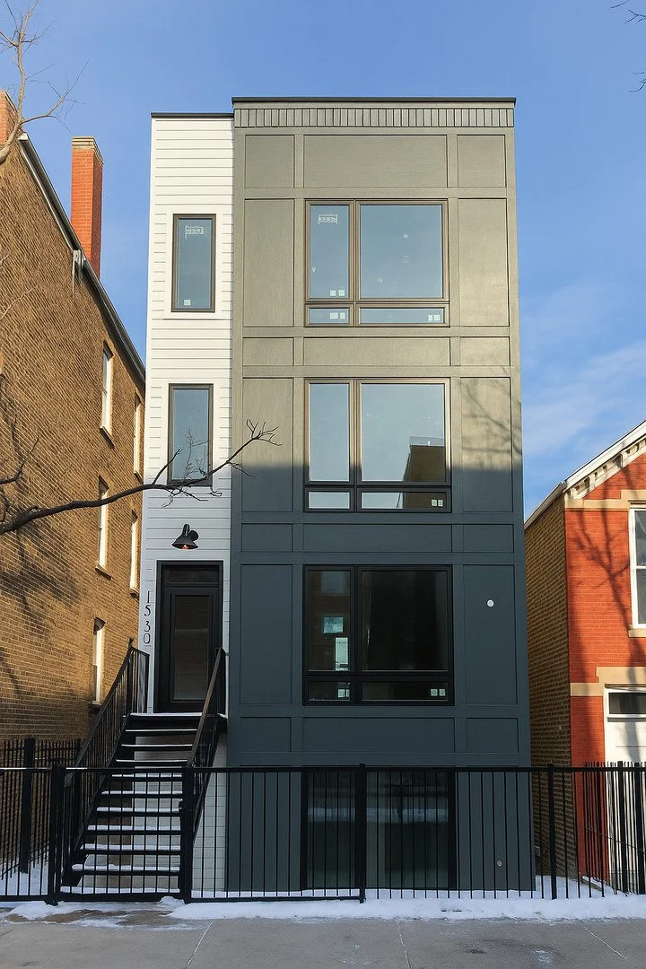 2 Bed | 2.5 Bath | $425,000