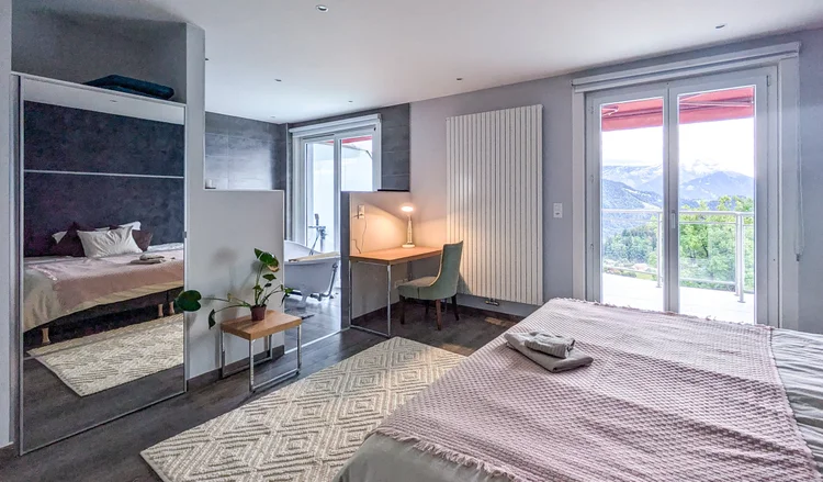 Master Alpine Suite at Vermont Hub