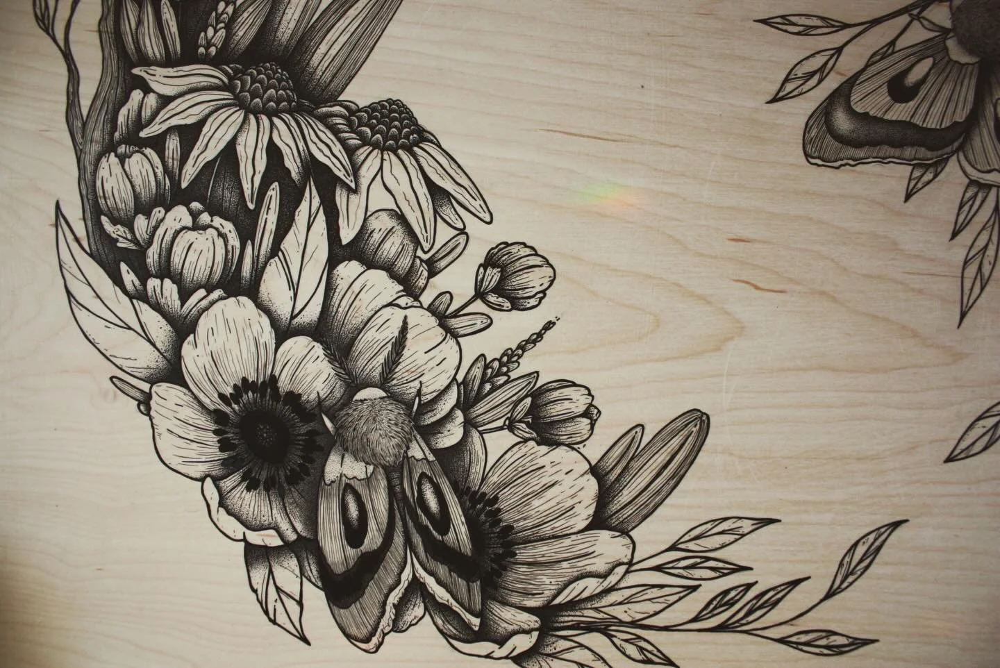 A new collection in the works. I&rsquo;m still exploring where it&rsquo;s going, but I love how the first piece turned out. Circular forms keep finding their way into my work, it just feels right. Flowing nature.⁣
⁣
#yycart #illustration #woodcanvas 