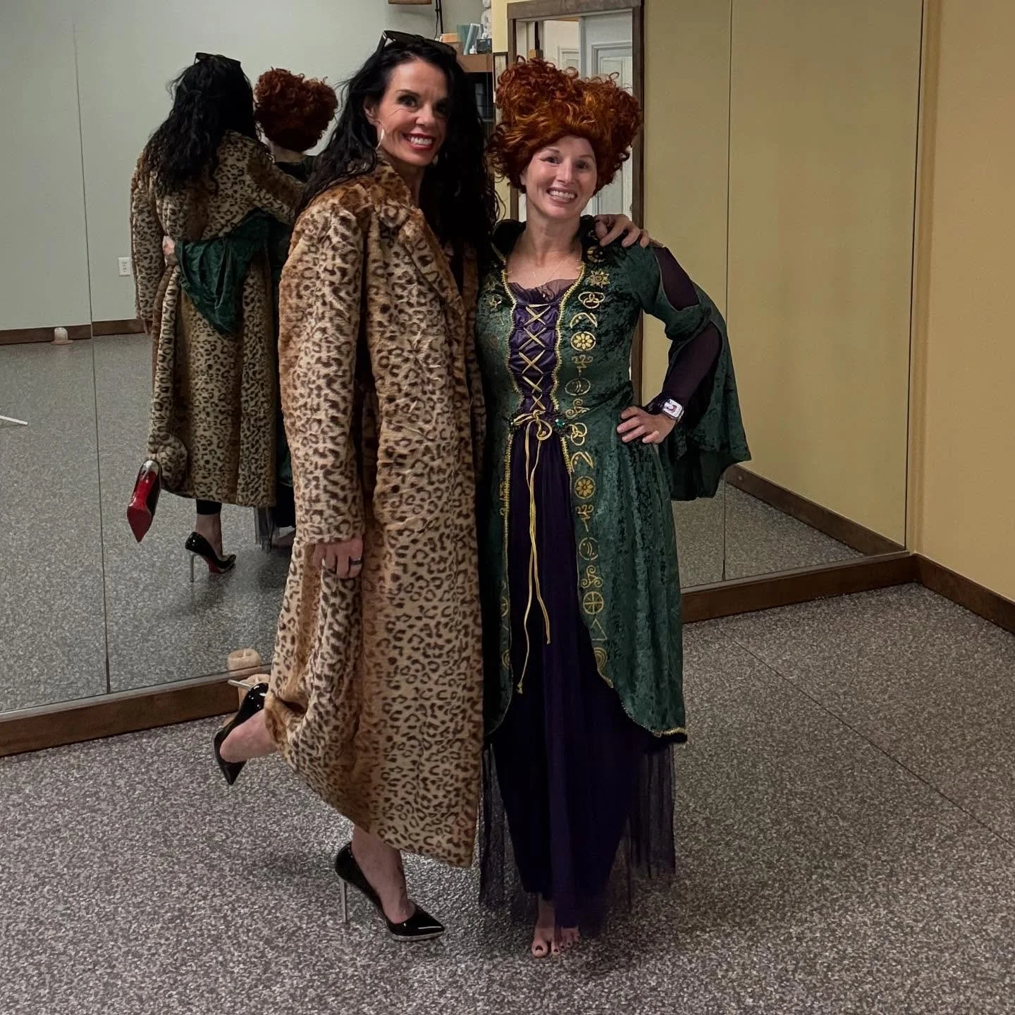 👇Below is this week’s teaching schedule by instructor!
🎃  HALLOWEEN SCHEDULE- NO AFTERNOON OR EVENING CLASSES
Amanda- @buchana_mandy15
Monday, Wednesday, & Friday-
💛 8:00 AM- Renew & Restore; Therapeutic Yoga
💪 9:30 AM- Yoga Sculp