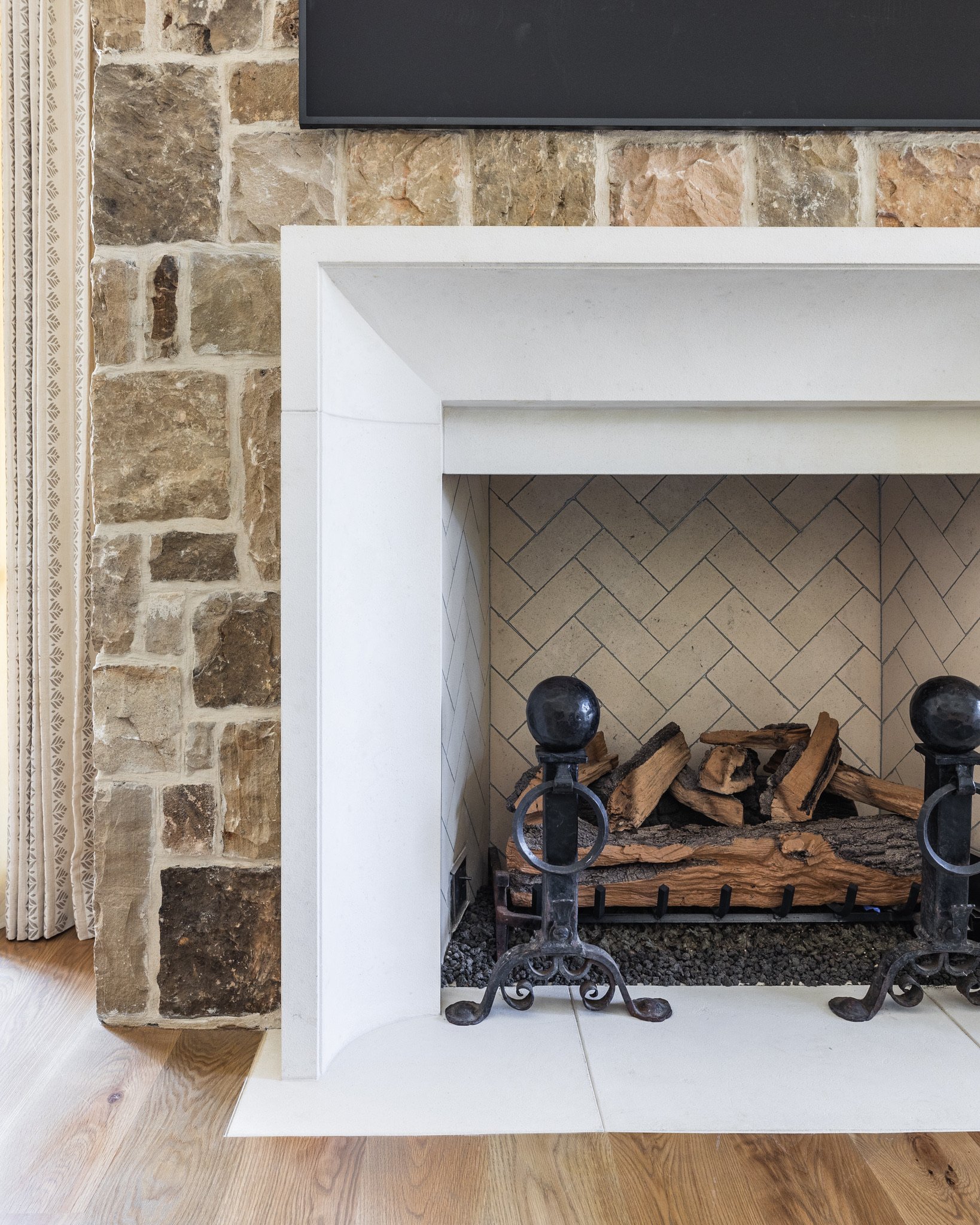 801 Memorial Drive-11.jpg