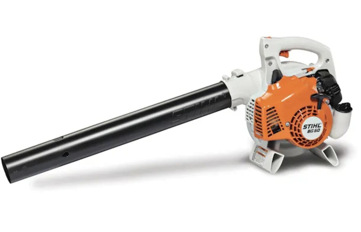 Gas powered handheld blower
