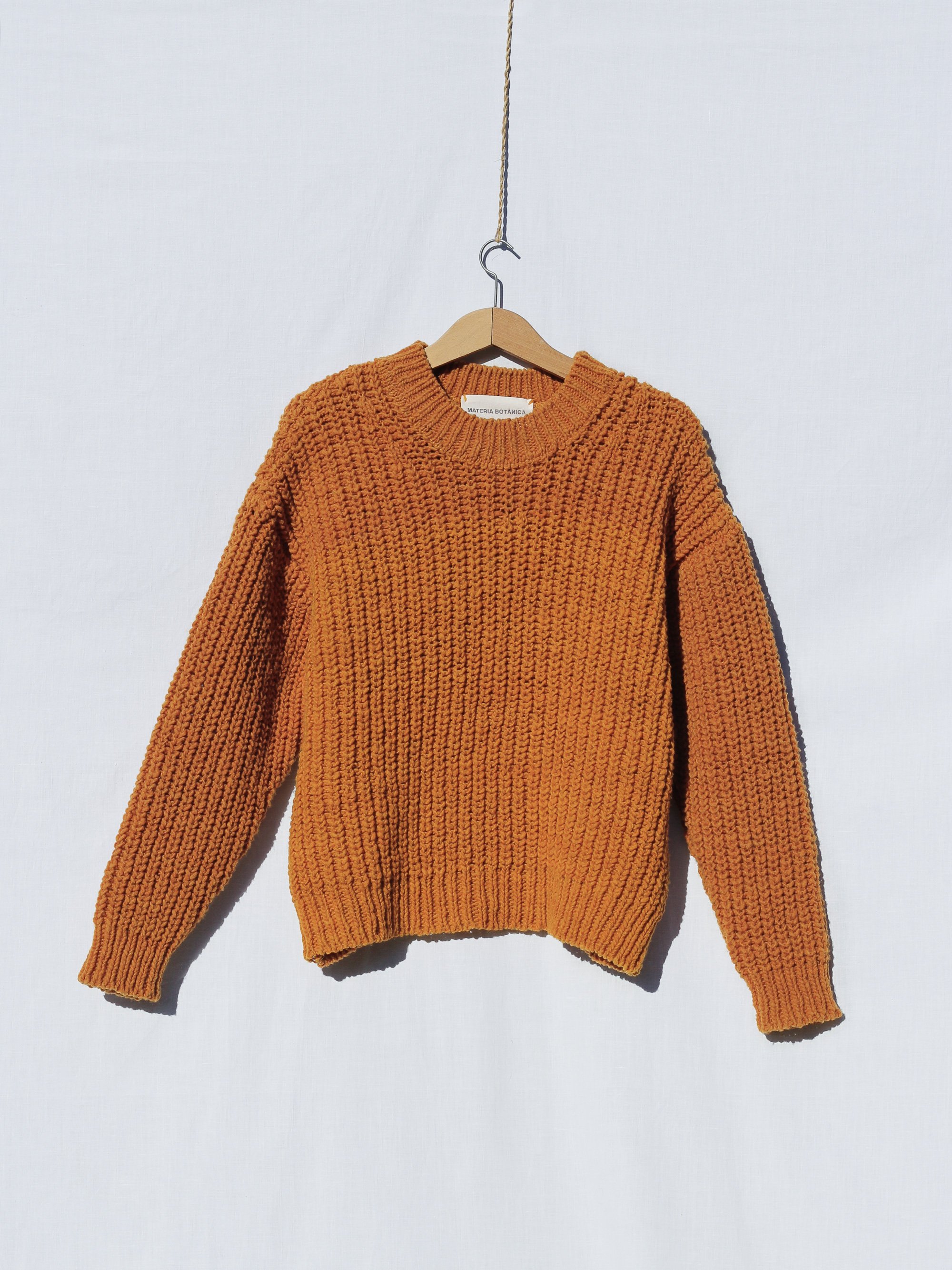 Río-jumper---Orange-onion-skins-1-DESTACADA.jpg
