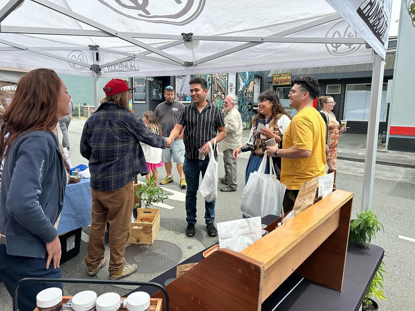 🌿✨ This past Saturday, HCGA and the Ask for Humboldt campaign proudly exhibited in the first-ever Green Zone at the Oyster Festival in Arcata! We showcased 45 amazing local cannabis brands, helping the public get familiar with Humboldt cannabis. Our