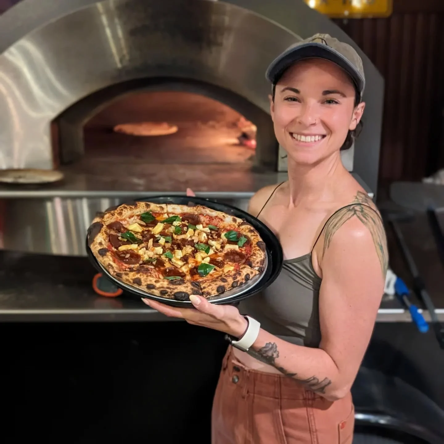 New special just dropped! Come out and try Sarah's Hawaiian Vacation to celebrate the 30th birthday of our social media manager (and Alex's girlfriend)! She's amazing and the pizza is almost as good 🍕 🦴
