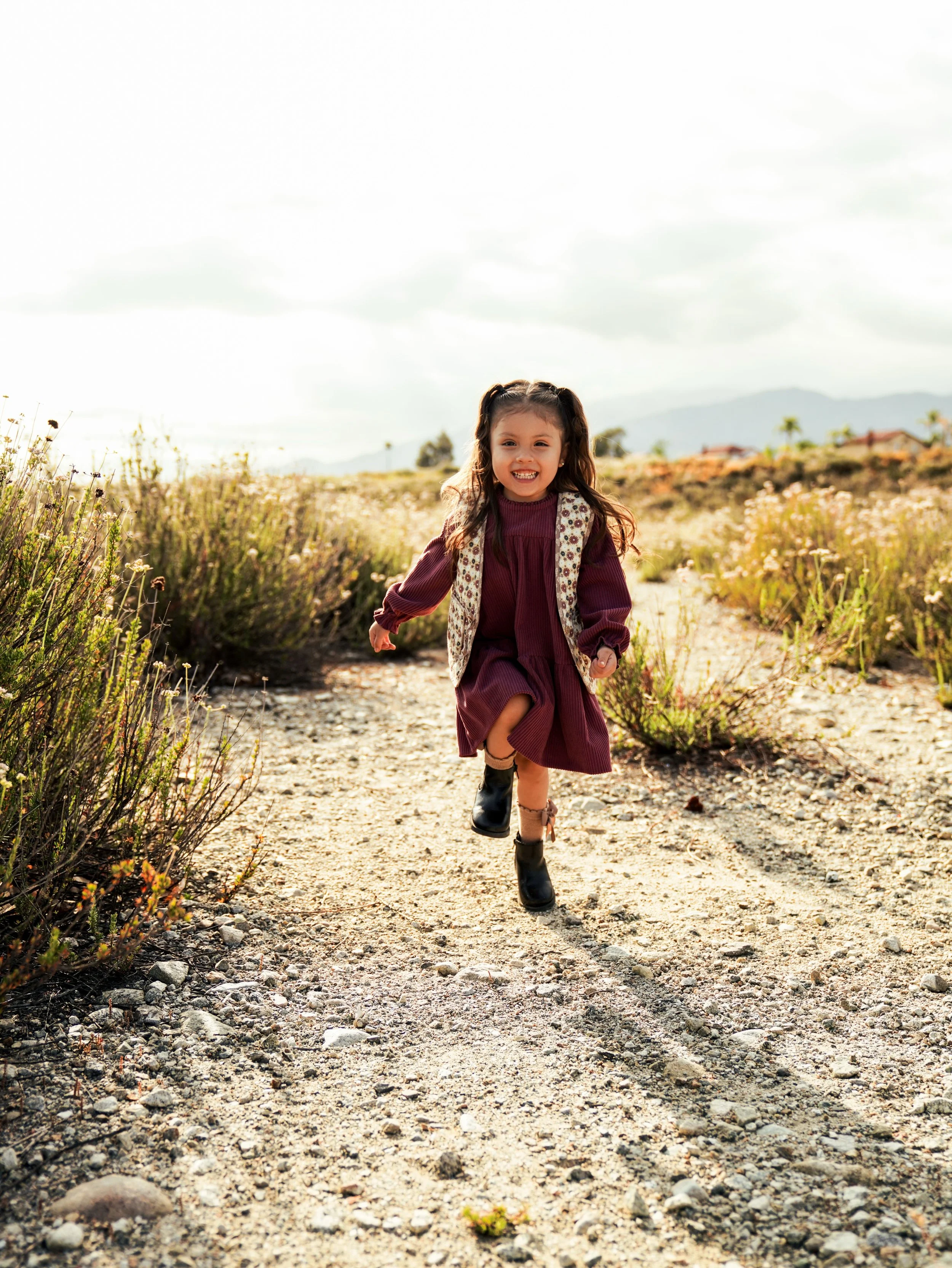 &bull;Birthday Collection&bull;
Beautiful spring birthday session 🌸 
&bull;
@whatizz_projects 
@whatizz_photo 
&bull;
#socalphotographer #ranchocucamonga #photographer #thirdbirthday #birthdayphotoshoot❤️