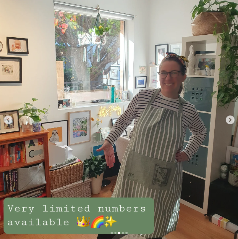 Yas! Queen Apron-3.png