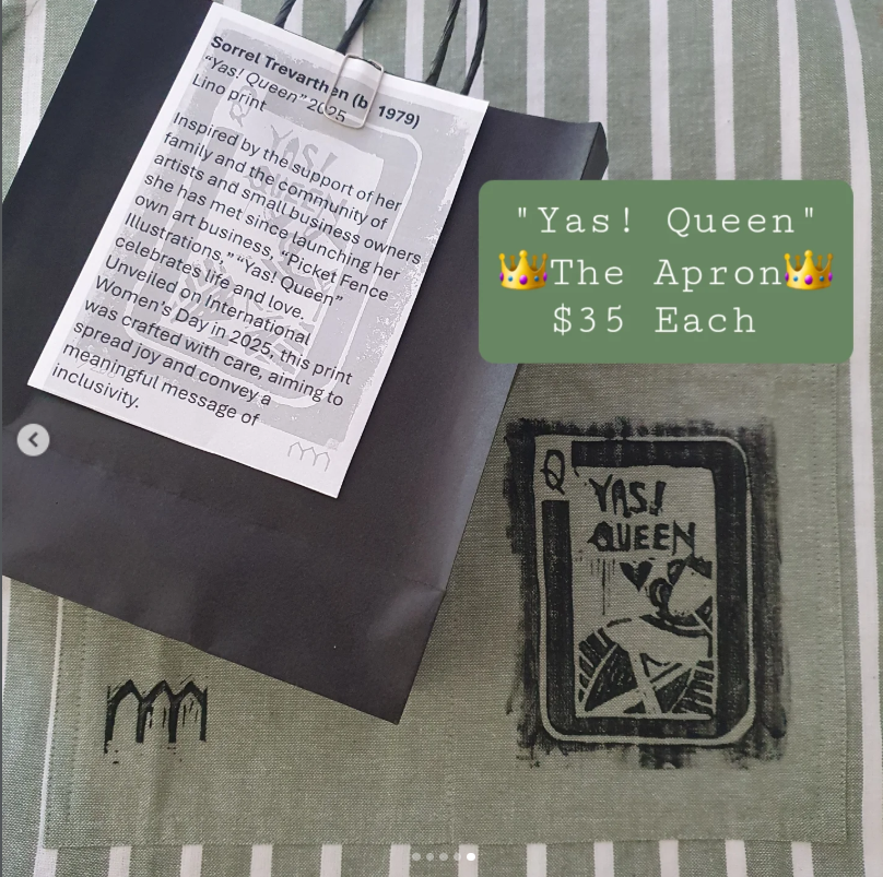 Yas! Queen Apron.png