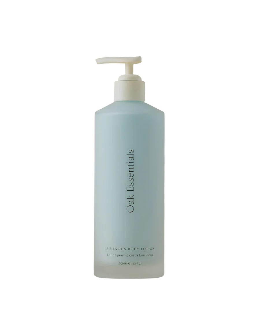 oak-essentials-luminous-body-lotion-01_900x-Photoroom.png