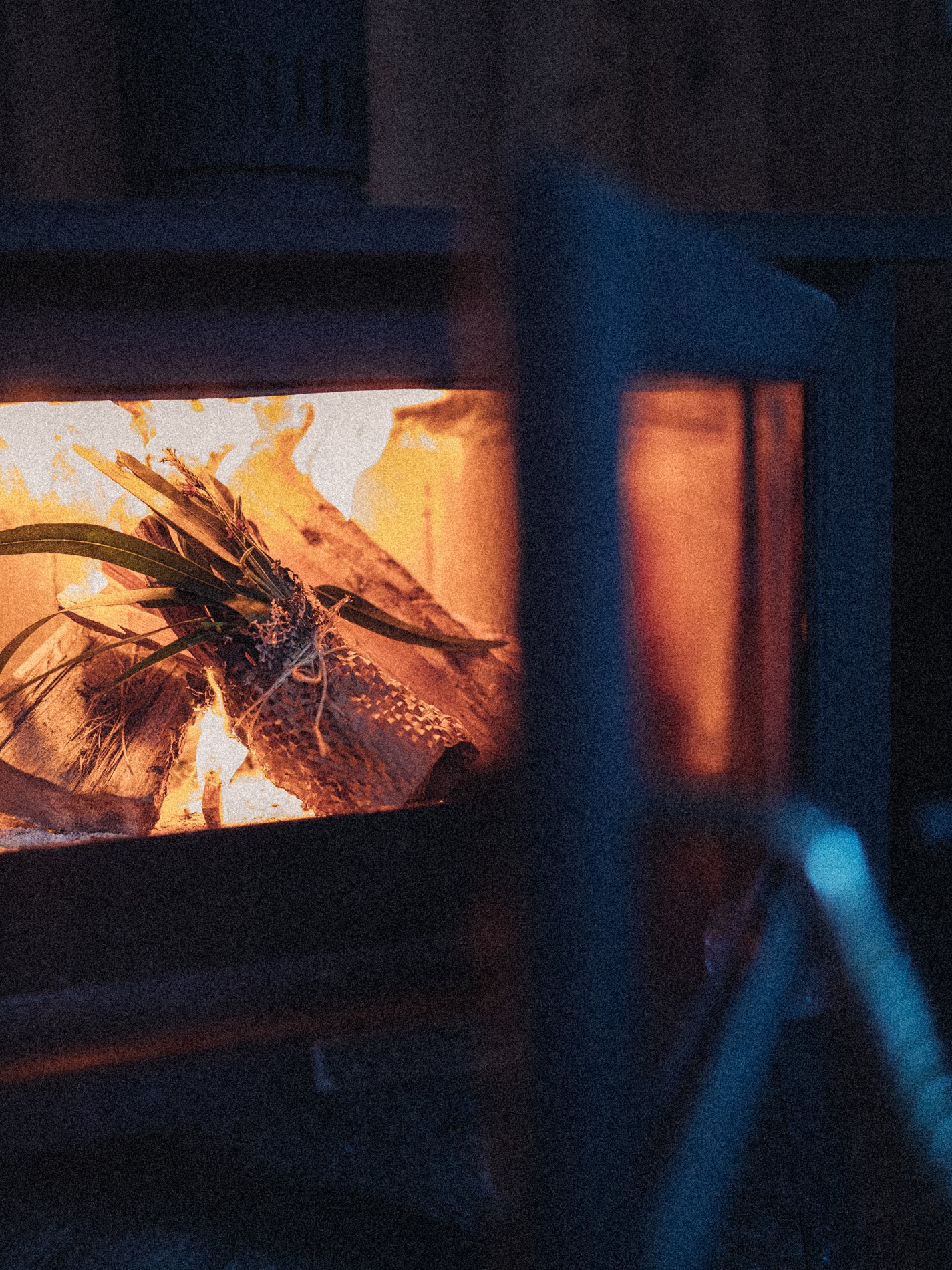 BurnBundlesinFire-2.jpg