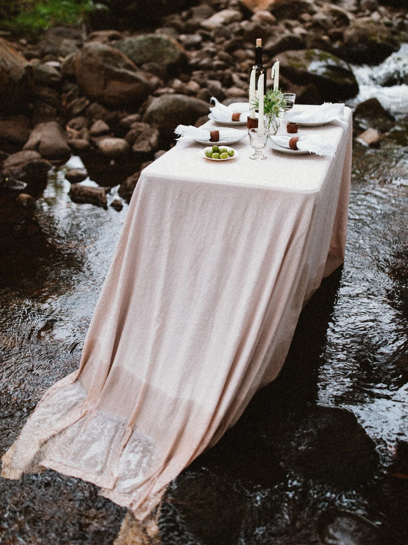 Fabled_Island_River_Dinner-22.jpg