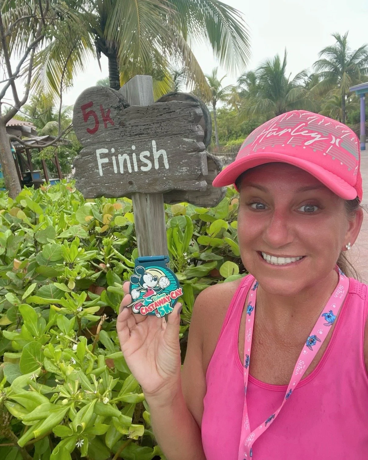 What's your favorite Disney cruise activity? Let me know in the comments! 👇

This shouldn't surprise anyone, but my favorite Disney cruise activity is running &amp; walking the 5k course on Castaway Cay! 

When you step off the ship at Disney&rsquo;