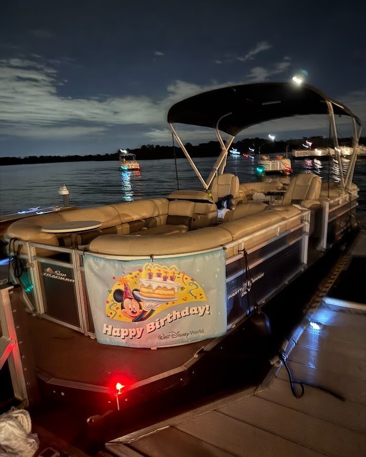 If you&rsquo;re looking for a next level Disney experience that feels like pure magic, let&rsquo;s talk about one of my absolute favorites: Fireworks Cruises at Walt Disney World Resort. 

Think about it: you and your people, cozy on a private boat, 