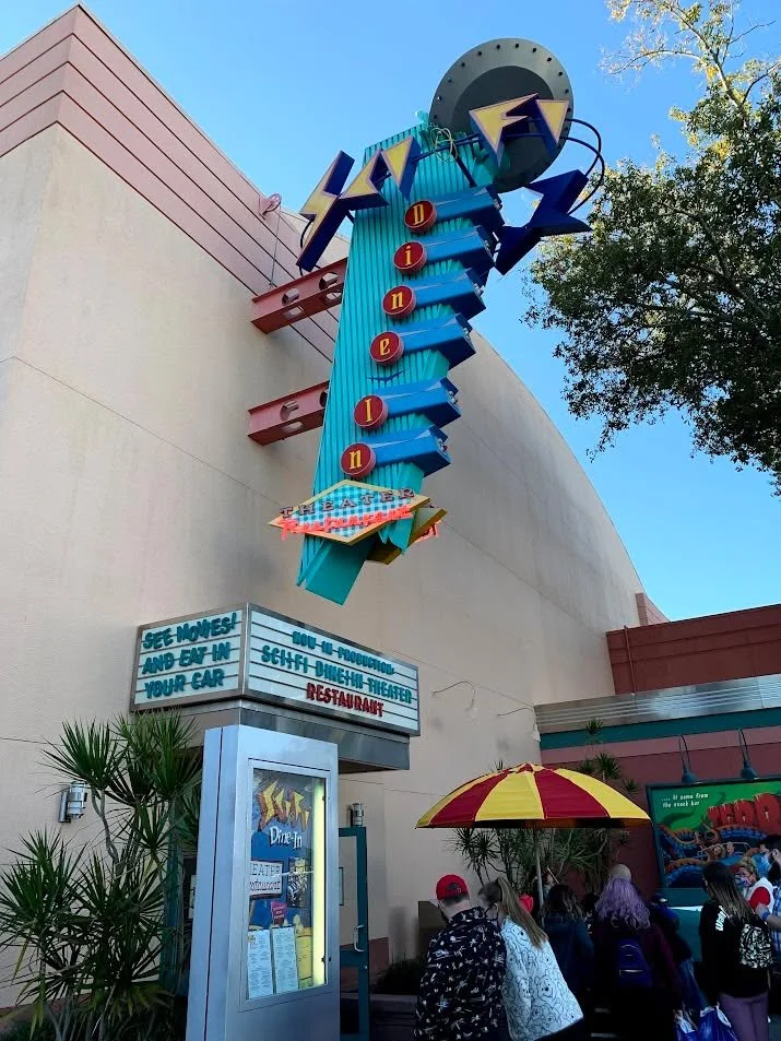 Drive-In Movie Day, Disney style 🎥

At Sci-Fi Dine-In Theater Restaurant inside Disney's Hollywood Studios, you&rsquo;re literally dining in a classic car under a star filled sky while vintage sci-fi clips play on the big screen.

It&rsquo;s a meal 