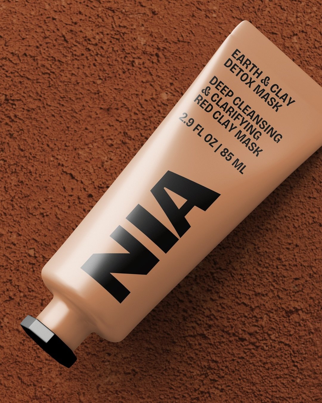 Another vibey brand wrapped in a minimalist squeezy tube. ✨ Moodboarding isn&rsquo;t just for the aesthetics - it sets the tone for how your brand feels, looks, and connects with customers and with the right colors, textures, and fonts, they&rsquo;ll