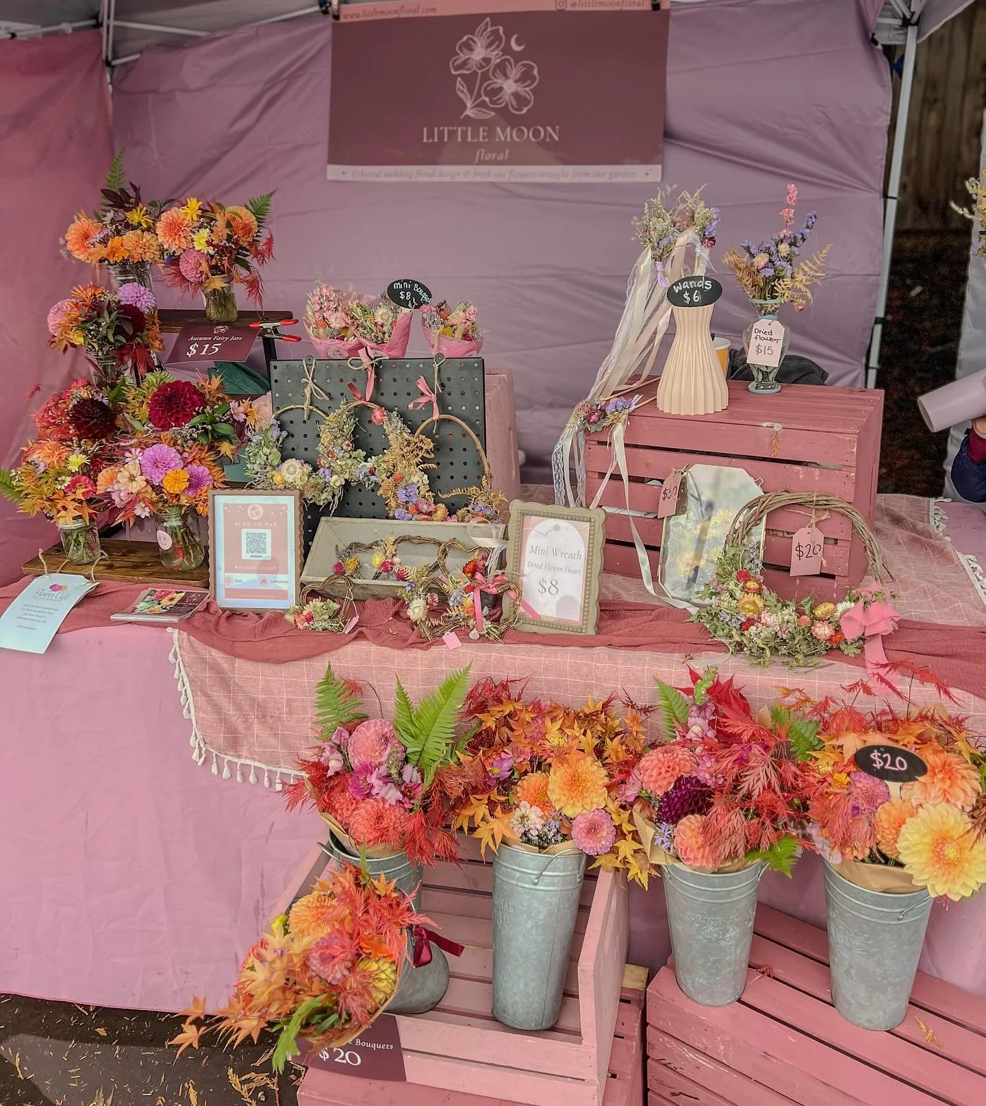 Hey locals! 💐 If you&rsquo;ve bought from me at @stjohnsfarmersmarket this summer and fall please comment here or send me a message so I can add you back! I&rsquo;d love to stay in touch with all the people who have supported our first summer sellin