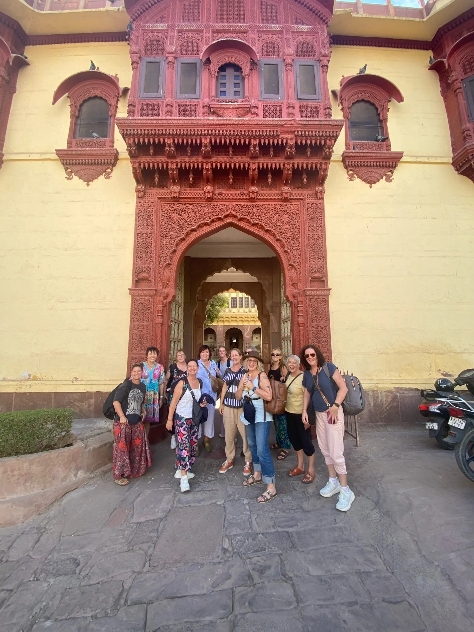 bring comfortable walking shoes, what to pack for india, fully organised journey through india with jodi reilly