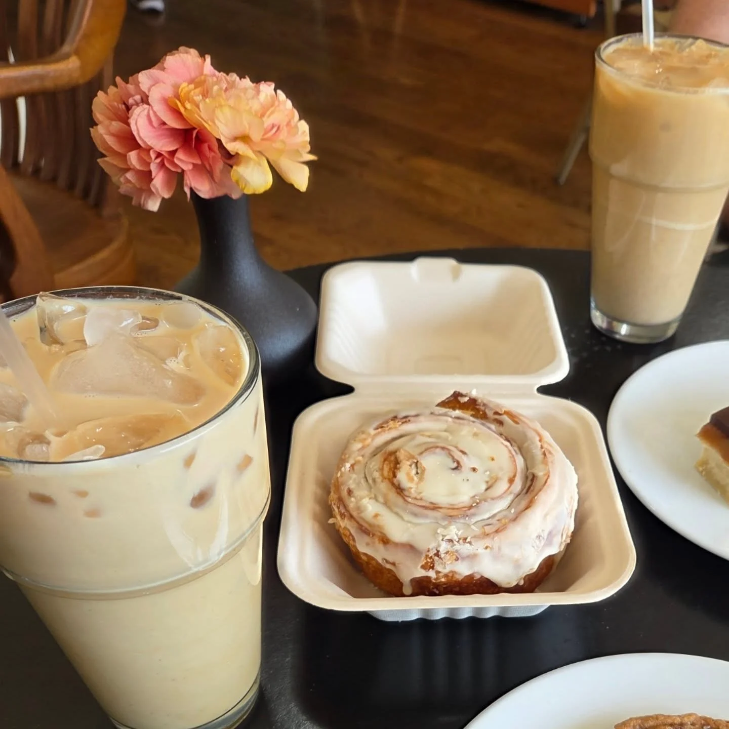 Love exploring local coffee shops
@thunderbirdbakery has an amazing bakery and affordable and tasty ☕️