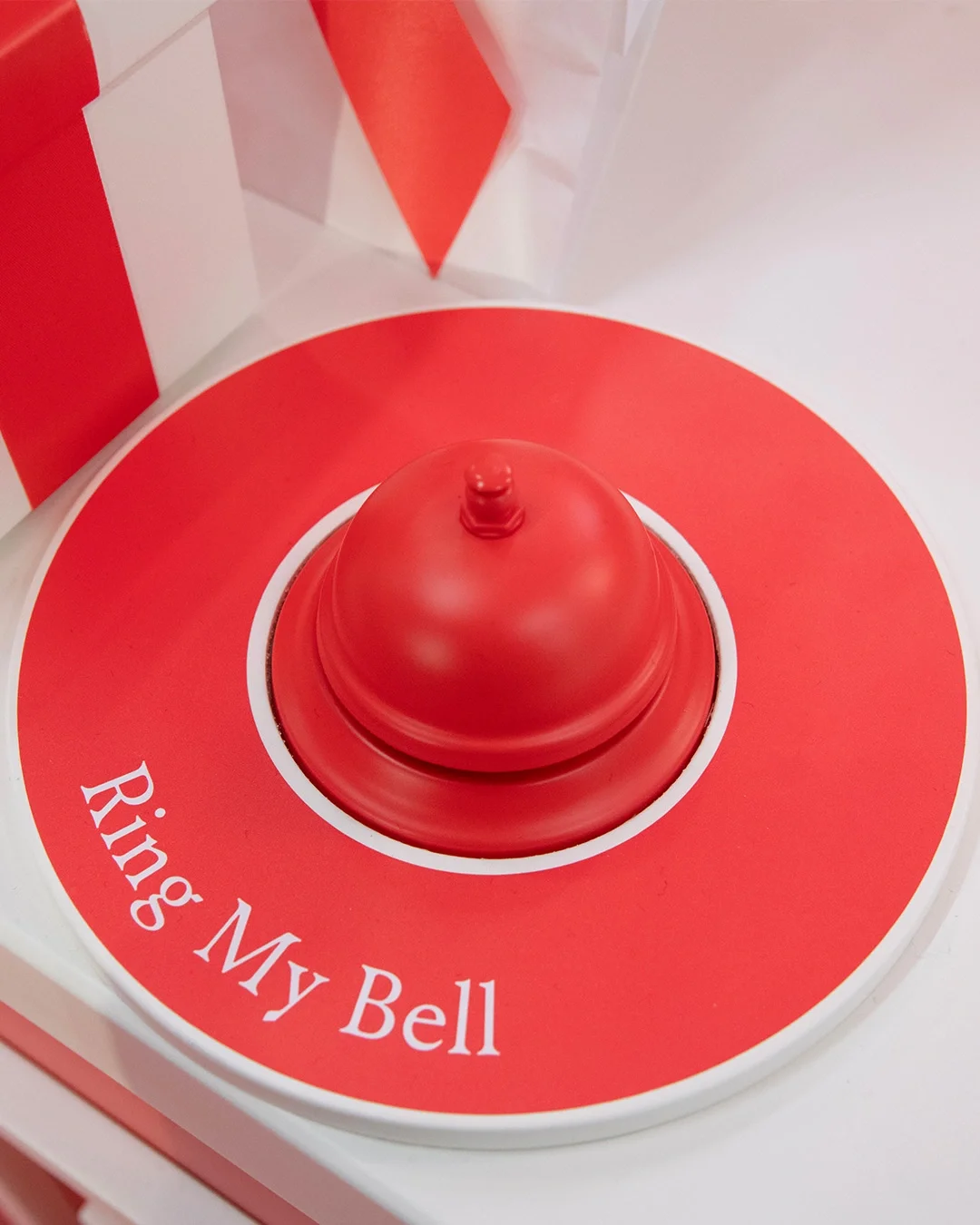 & Other Stories, Visual Merchandising Agency UK, Christmas Pop-up