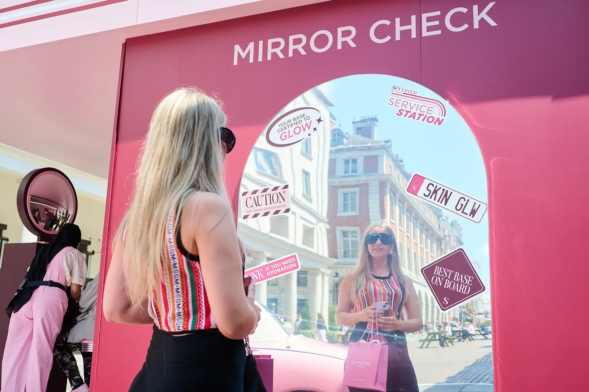 Sculpted by Aimee, Experiential Marketing Pop-up, Mirror check