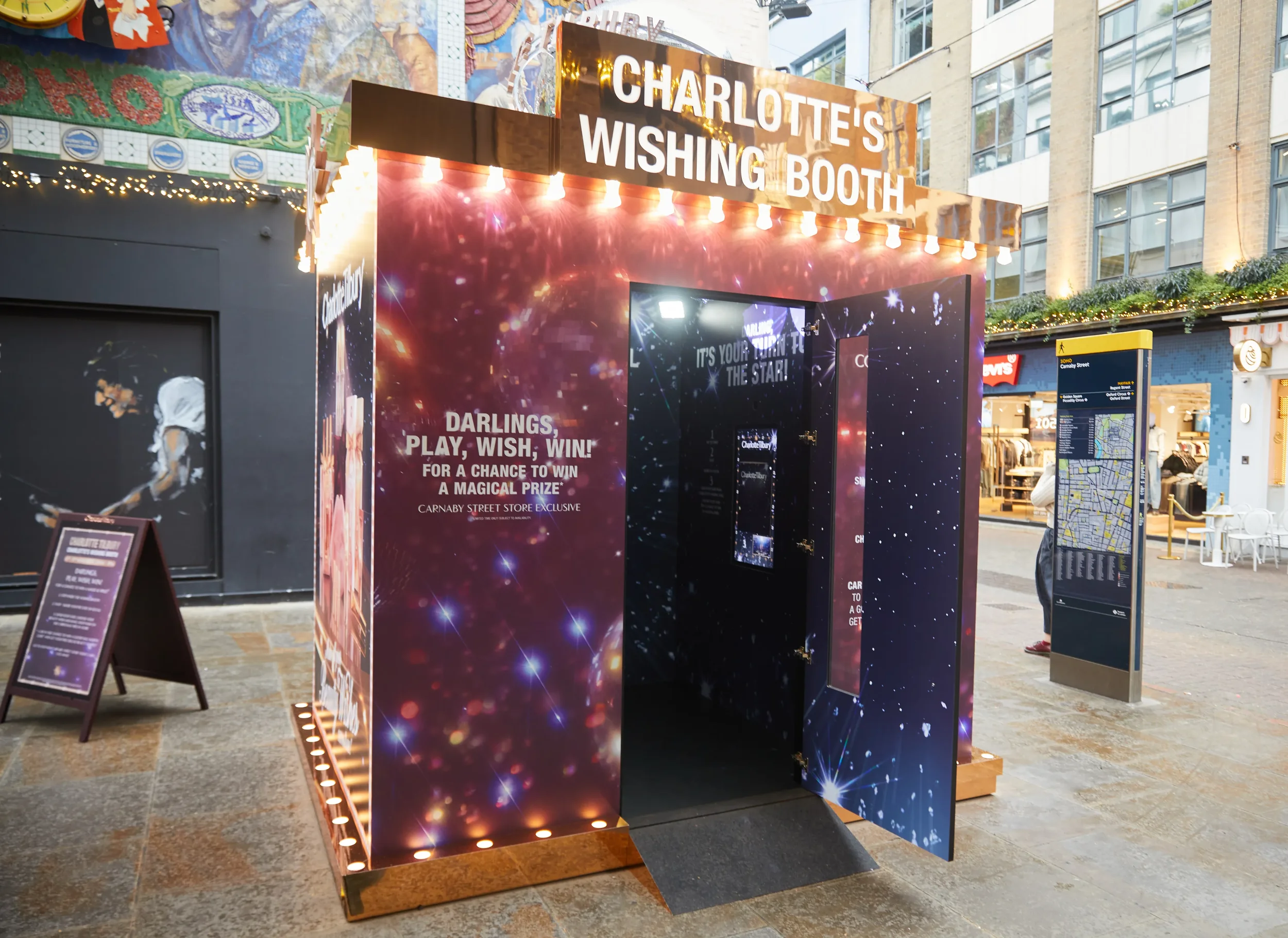 Charlotte Tilbury, Photobooth exterior 