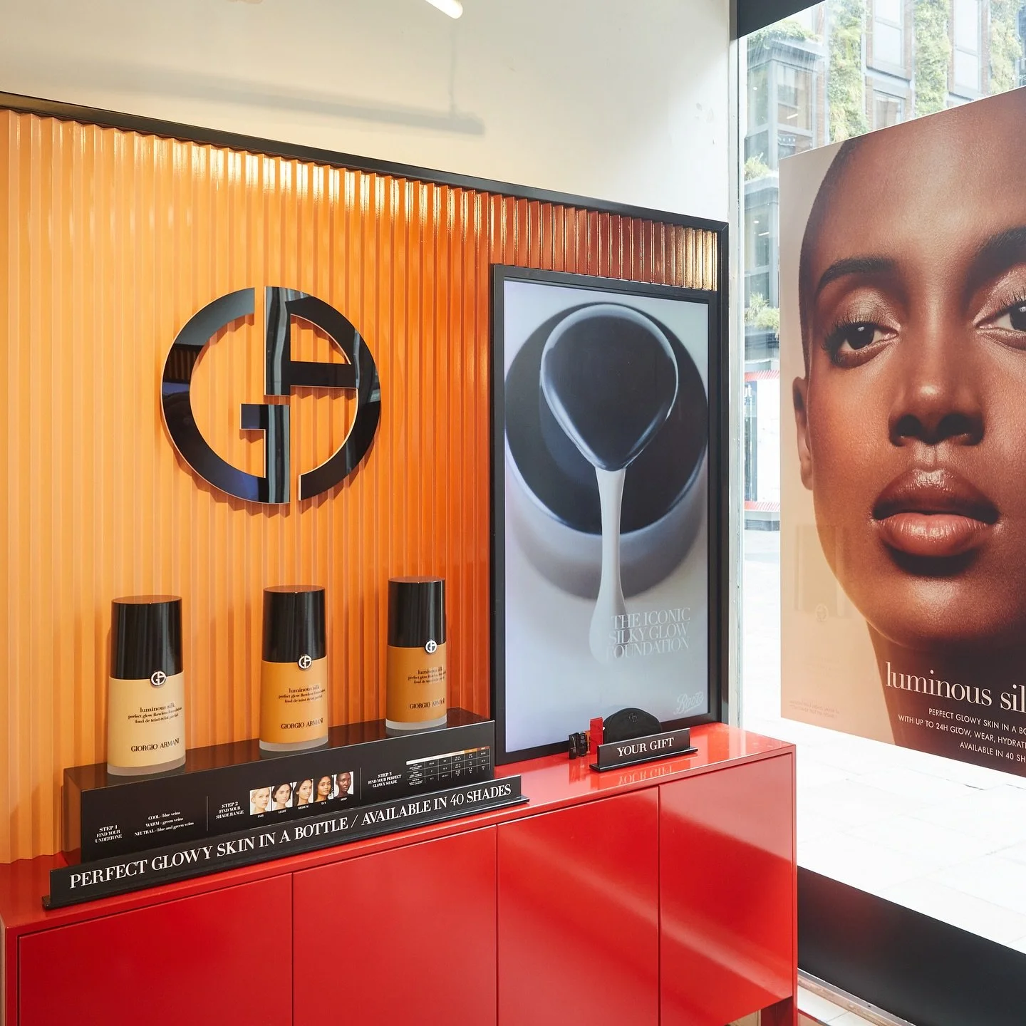 Presenting the iconic Armani Beauty Luminous Silk Foundation at Boots Beauty Live immersive retail sites. The in-retail pop was live across Covent Garden and Meadowhall Boots, offering beauty lovers the opportunity to be professionally shade matched 