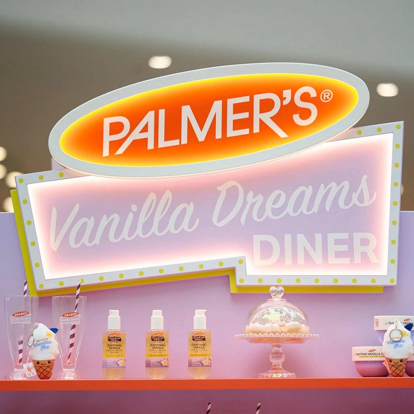 Backlash x @palmersuk 💜💜

Palmer&rsquo;s Vanilla Dreams Diner serving up sweet vanilla treats for your body and soul.

Styled like a retro American diner, customers were invited to take a seat at the counter where they could scoop, squeeze and driz